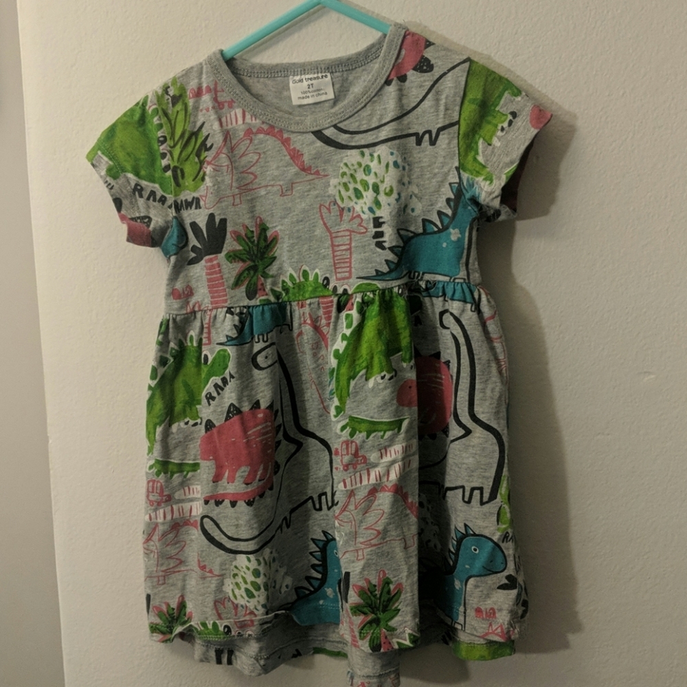 Girl's dino dress!